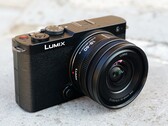 松下宣布为 Lumix S9 推出更紧凑的套机变焦。(图片来源：松下）