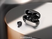 现实生活中的 "Realme Buds Air 5 Pro"。(来源：数字聊天站通过微博)