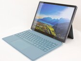 KUU LeBook 12.6二合一敞篷车评论。一个更便宜的微软Surface Pro替代品