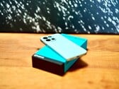 OnePlus Nord 6 以相对较低的价格提供了强劲的动力。