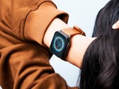 Apple Watch 的电池续航时间目前是许多用户头疼的问题。(图片：Sayan Majhi）
