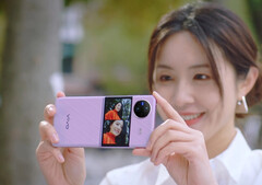 vivo X Flip搭载了基于OriginOS 3的Android 13。 (图片来源:vivo)