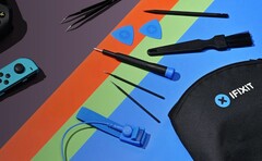 iFixit 现在提供游戏机专用维修工具包。(图片来源:iFixit)