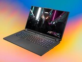 技嘉 Aorus 17H 配备 175 W RTX 4080 笔记本电脑板。(图片来源：技嘉，Sean Sinclair，编辑）