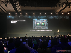 Nvidia新的Grace Hopper超级芯片现在是正式的（图片来自于自己）。