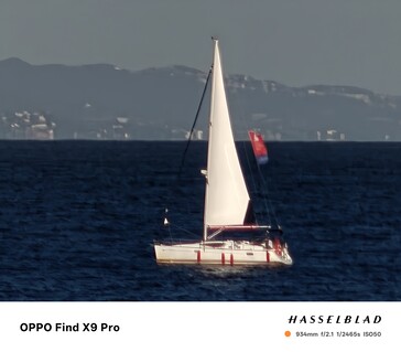 Oppo Find X9 Pro:40 倍变焦,无外接镜头。