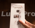 Insta360 Luna Pro 的零售包装。
