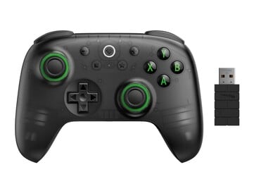 全新 8BitDo Ultimate 2C 无线控制器 - 透明黑色版。(图片来源：8BitDo）