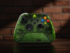 8BitDo 专为 Xbox 手柄设计的终极充电底座采用了与初代 Xbox 相同的半透明绿色/