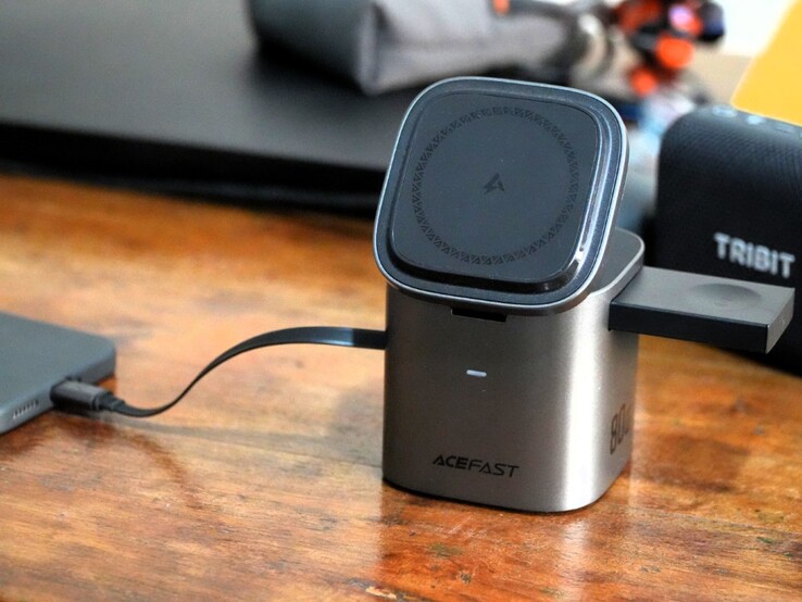 AceFast 6 合 1 80 瓦充电站 