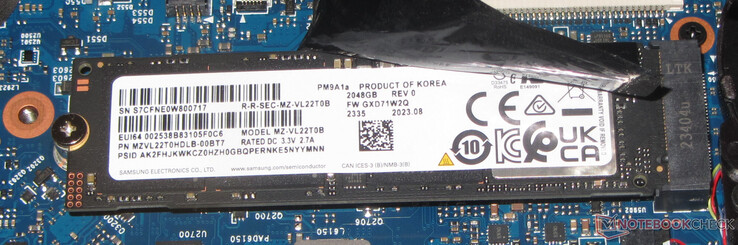 PCIe 4 固态硬盘用作系统硬盘。