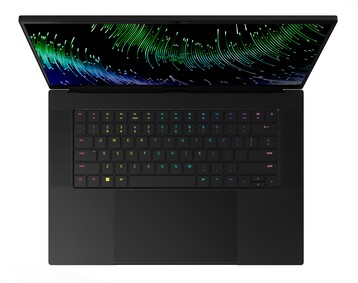 Razer Blade 16 - 键盘。(图片来源: Razer)