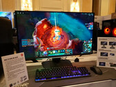 MEG 321URX QD-OLED 配备了板载 AI 处理器，可实现人工智能功能。(图片来源：PC World）