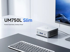 Minisforum UM750L Slim 只有银色可选，电源按钮采用对比色。(图片来源：Minisforum）
