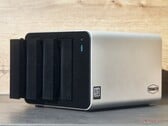 TerraMaster F4-425 Pro 采用高品质铝制外壳。