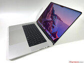 Apple MacBook Pro 16 2021 M1 Max 笔记本电脑评论。全面的性能，没有节流