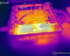 雷克沙NM800 Pro显示了对PCIe4 x4 SSD使用散热器的重要性