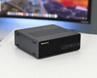 Minisforum MS-S1 Max，配备 AMD Ryzen AI Max+ 395 和 128GB 内存（图片来源：Notebookcheck）