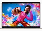 Apple 配备M2的MacBook Air 15英寸在WWDC23上首次亮相。(图片来源: )Apple