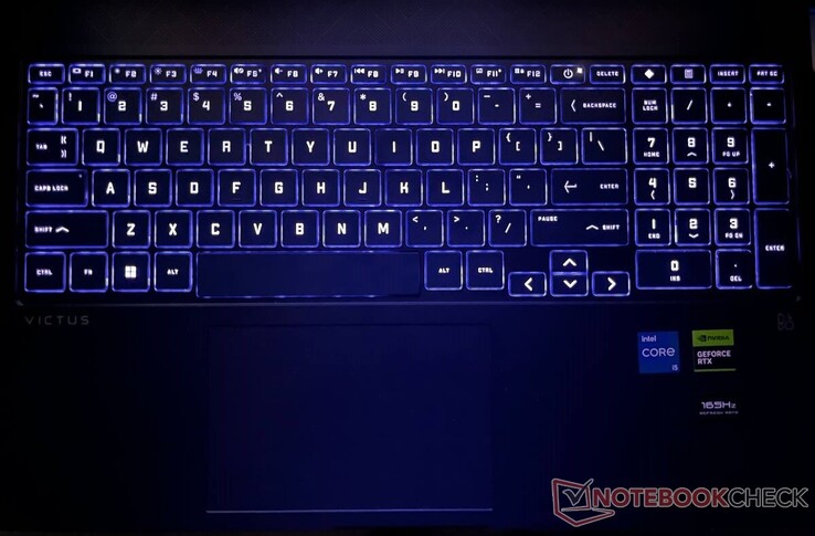 键盘采用背光设计，颜色可通过应用程序进行定制