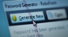 道德黑客 Joe Grand 和 Bruno 帮助从一个上锁的钱包中找回了 300 万美元的比特币。(来源：YouTube）