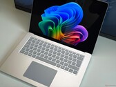 Microsoft Surface Laptop 15 第 8 代