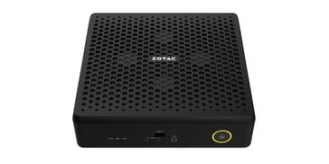 这款迷你 PC 配备了 RTX 5060 Ti 台式机 GPU（图片来源：Zotac）