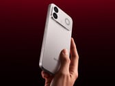 K90 Ultra将于6月30日在中国上市。图为该手机后盖的宣传图。