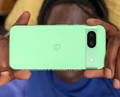 谷歌将在两周后推出 Pixel 8a。(图片来源:@OnLeaks & SmartPrix)