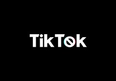 TikTok 正在将内容审核策略转向人工智能。(图片来源：Visuals on Unsplash）