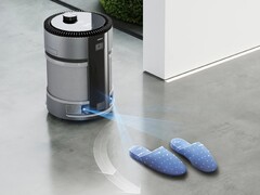 ECOVACS的AIRBOT Z1空气净化机器人有一个AI摄像头。(图片来源:ECOVACS)