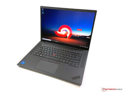 在审查中。联想ThinkPad P1 G4。测试设备由联想德国公司提供。