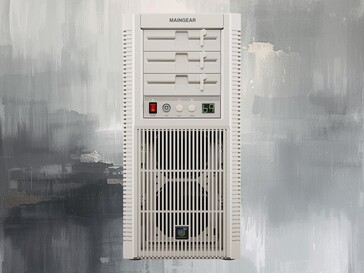 图为 Maingear Retro98 预制游戏 PC 正面(图片来源:Maingear 公关部,有删改)