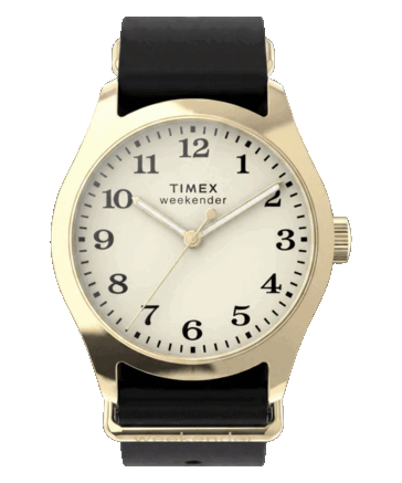 Timex Weekender New England TW2Y86600 腕表,配备 34 毫米金色表壳、奶油色表盘和黑色皮革表带。
