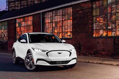 野马Mach-E价格最多下降4,000美元(图片:福特)