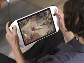 借助腾讯游戏的显示技术，Abxylute 3D One 掌上游戏电脑可显示 3D 图像。(图片来源：Abxylute）
