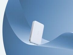 新款 Anker A1113 电源箱与旧款 MagGo 电源箱（如图）设计相似