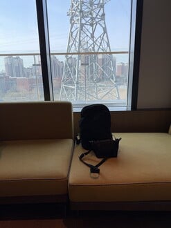 iPhone 17 Pro Max 的室内相机动态测试