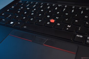 联想 ThinkPad T14s G4：TrackPoint