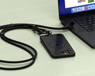 Satechi 的 OntheGo USB-C 挂绳电缆（如图）现已上市。(图片来源：Satechi）