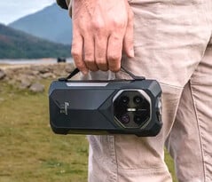 Fossibot F113 智能手机侧面有一条方便的背带。(图片来源：Fossibot）