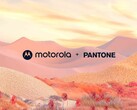 另一款摩托罗拉 x Pantone Razr+ 配色来了。(来源：摩托罗拉） 