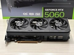 RTX 5060。(图片来源：Sebastian Badev via Notebookcheck） 