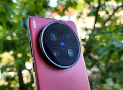 vivo X200 Ultra:众多智能手机粉丝的梦想,如今进口比在中国直接购买更便宜(图片来源:Notebookcheck)