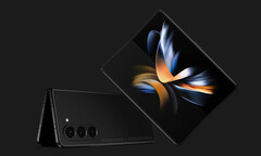 Galaxy Z Fold4的设计与它的继任者似乎没什么区别，如图。(图片来源：@OnLeaks &amp;amp; SmartPrix)