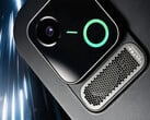 iQOO 已揭晓 Pad Ultra 的背部设计。图中可见该平板电脑的摄像头模组和背部散热孔。