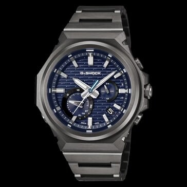 G-Shock GST-B1000BD-2A 的正面图，蓝色图案表盘、深色不锈钢表壳和一体式表链。