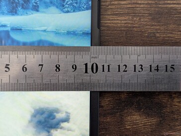 窄边框设计,经济实惠