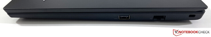 右侧。USB-A 2.0，千兆以太网，Kensington安全插槽