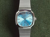 新款天美时 END. x 天美时 1981 复刻灵感系列。